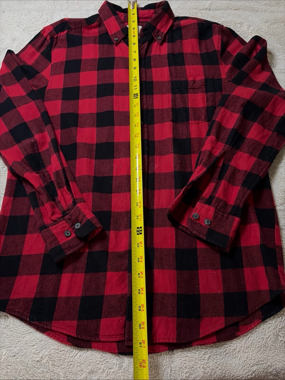 ST JOHN'S BAY Men's Red Plaid Flannel Shirt Pockets L/S Lightweight Size S